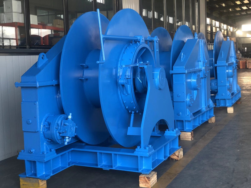 hydraulic winch