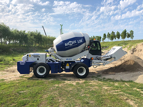 Self Loading Concrete Mixer: What You Need To Know